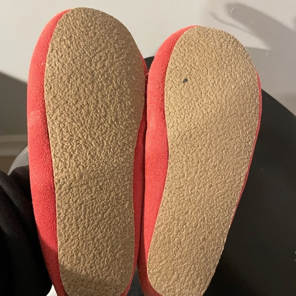 Minnetonka Pink Suede Moccasins with fleece lining size 2